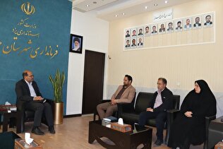 تسهیل در روند بیمه گذاری با همکاری شوراها و دهیاران