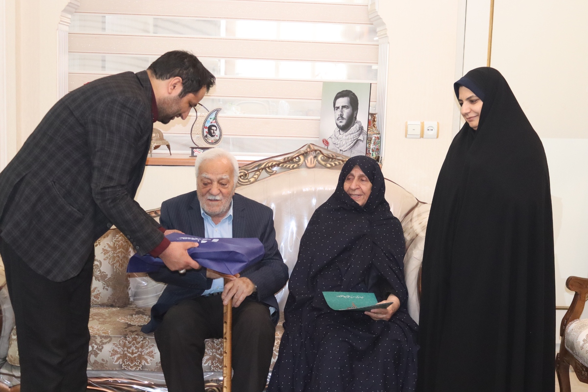 روز شهدا، فرصتی برای تجدید پیمان با پرچمداران ایثار و فداکاری