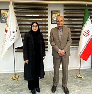 حضور مشاور استاندار مرکزی در دفتر صندوق استان