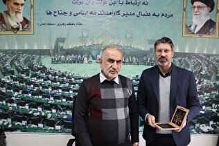 دیدار سرپرست اداره کل استان فارس با نماینده مردم شیراز و زرقان در مجلس شورای اسلامی