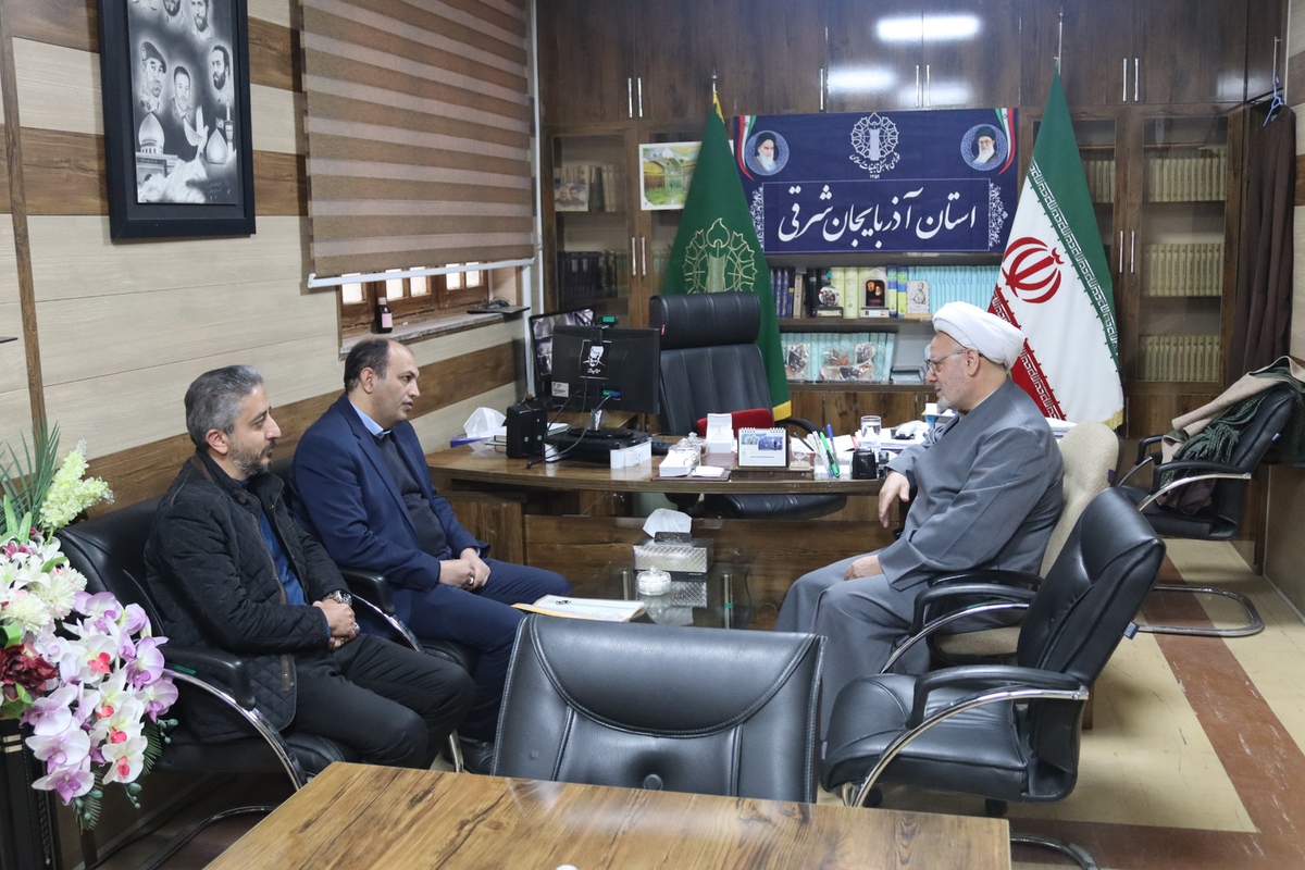 در جلسه ای با حضور مدیرکل صندوق استان و رئیس شورای هماهنگی تبلیغات اسلامی استان، درخصوص نحوه اطلاع رسانی و ترویج مزایای بیمه اجتماعی با استفاده از ظرفیت روحانیون در شهرستان ها و روستاها بحث و بررسی صورت گرفت.