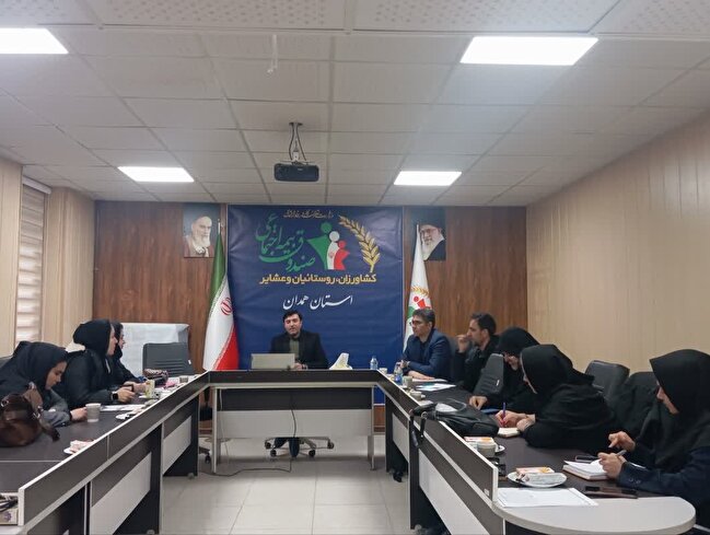 نشست خبری مدیریت صندوق استان با اصحاب رسانه به مناسبت دهه مبارک فجر