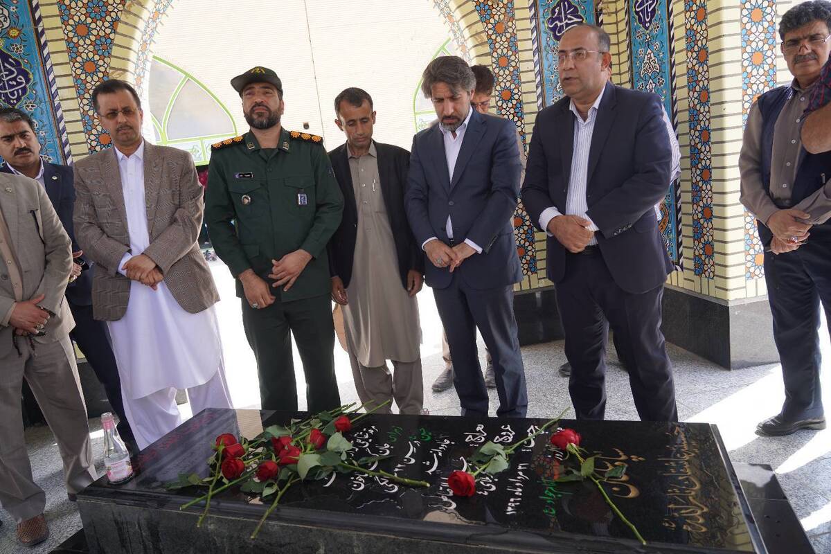 ورود مدیرعامل صندوق بیمه اجتماعی کشاورزان، روستاییان و عشایر به استان سیستان و بلوچستان و تجدید میثاق با آرمان‌های شهدا