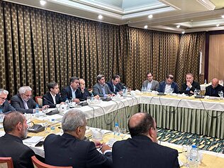 پیگیری مدیر کل استان جهت تصویب طرح بازنشستگی پیش از موعد بیمه شدگان و همسان سازی مستمری های صندوق