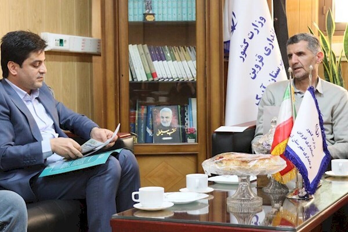 در نشستی با حضور فرماندار شهرستان آبیک و مدیر صندوق استان، وضعیت پوشش بیمه اجتماعی شهرستان ابیک مورد بررسی قرار گرفت.