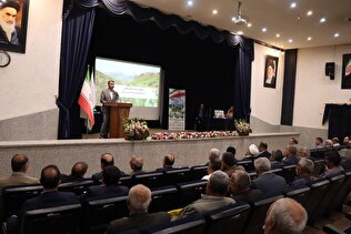 تببین خدمات صندوق در جمع خانواده بزرگ منابع طبیعی ، بهره برداران و سران عشایری استان البرز
