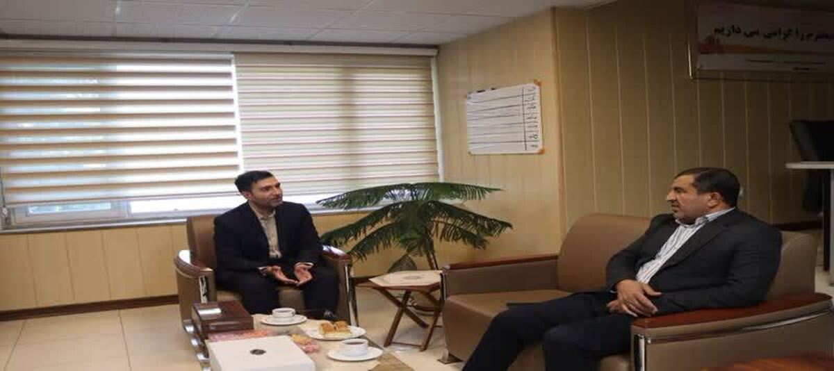 مدیر کل اجتماعی استانداری همدان بر گسترش تعامل صندوق با بخشداری ها ودهیاری ها تاکید کرد.