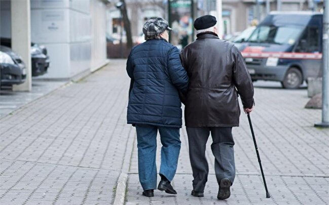 هفته‌نامه دویچه‌وله؛ آلمان در جستجوی راه حلی برای نجات نظام بازنشستگی