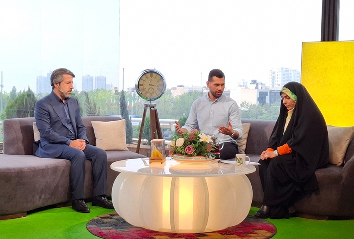 مدیرعامل صندوق به معرفی خدمات و مزایای صندوق پرداخت و از گام‌های نوین در حمایت و ارتقای خدمات غیرحضوری به کشاورزان، روستاییان و عشایر سخن گفت.
