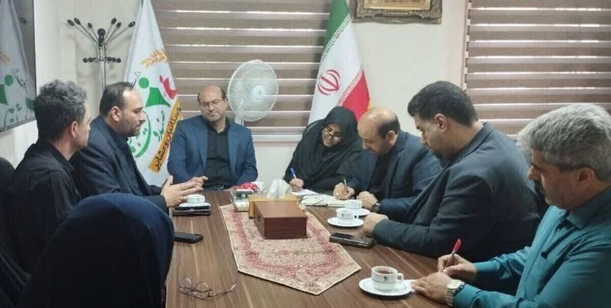 مهرزاد اکبرپور معاون بیمه‌ای صندوق با محسن رشیدی اقدم و کارشناسان صندوق استان تهران دیدار کرد.