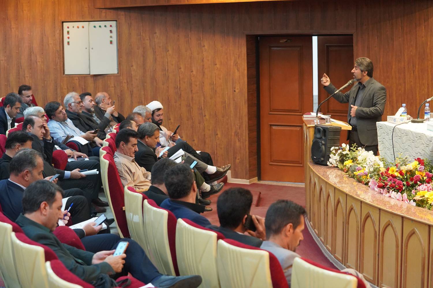 انعقاد تفاهم نامه همکاری صندوق با شورای عالی استانها در راستای گسترش پوشش بیمه ای