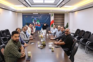 نشست هم اندیشی با جمعی از مدیران کارگزاری های شهرستان های استان مرکزی
