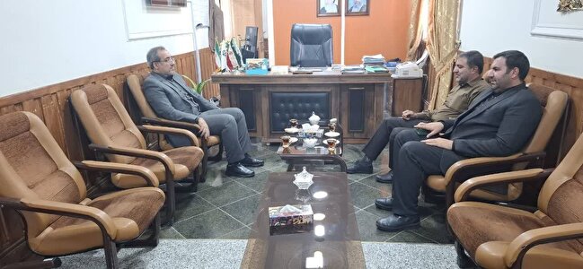 دیدار مدیر صندوق استان کرمانشاه با فرماندار و بخشدار مرکزی شهرستان سنقر و کلیایی