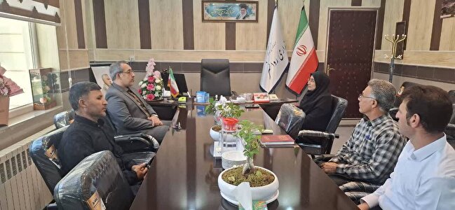 نشست مدیر صندوق در استان کرمانشاه با فرماندار شهرستان روانسر