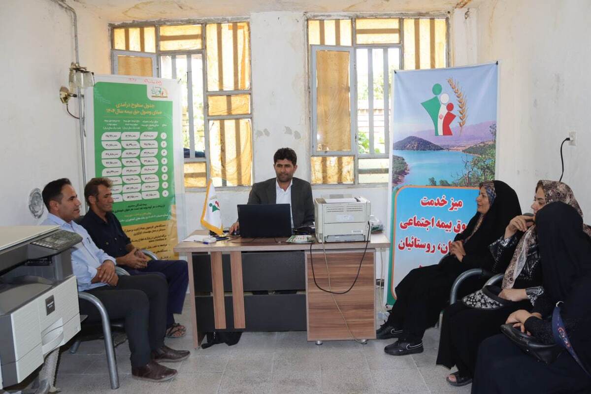 میز خدمت صندوق در شهرک ولایت با حضور مدیر صندوق استان، برگزار شد.
