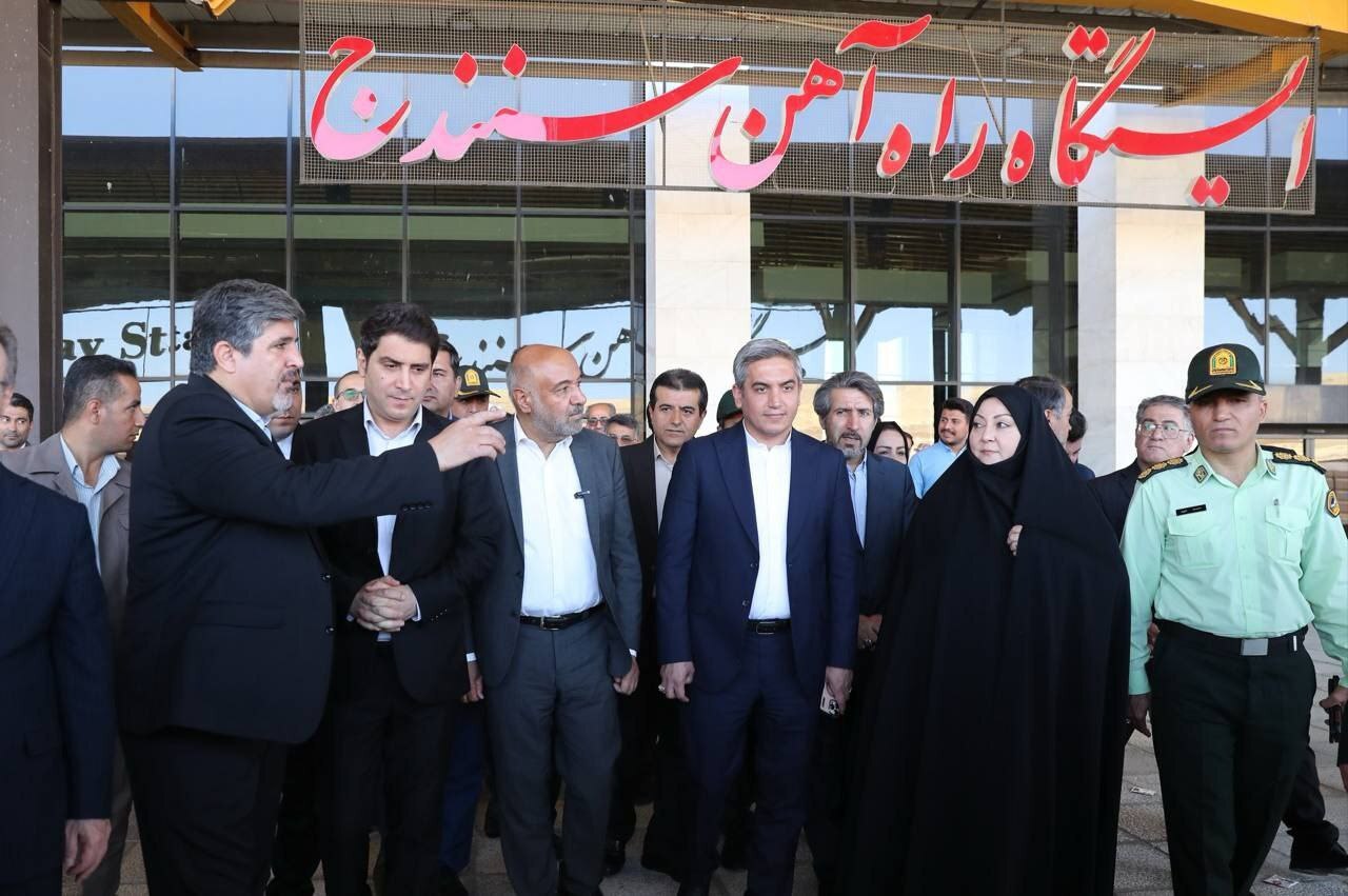 سفر مدیرعامل صندوق به استان کردستان سفر مدیرعامل صندوق به استان کردستان