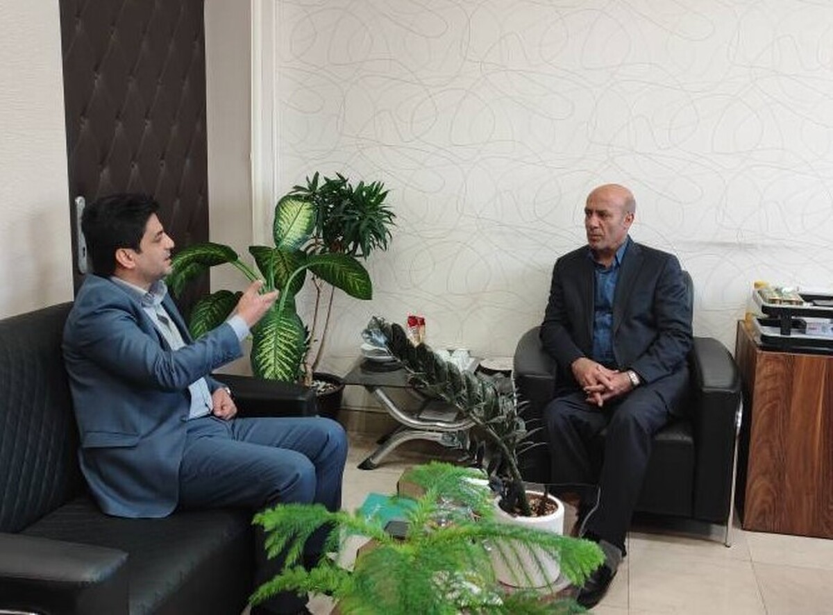 در دیدار مدیر صندوق استان قزوین با مدیرکل مدیریت عملکرد، بازرسی و امور حقوقی استانداری قزوین، راهکارهای هم‌افزایی میان دستگاه‌های اجرایی برای حمایت از مأموریت‌های صندوق مورد بررسی قرار گرفت.