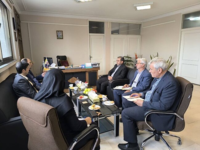 نشست مدیرکل صندوق استان آذربایجان شرقی با مدیرکل تعاون روستایی استان
