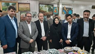 افتتاح نمایشگاه توانمندی های روستایی در شهرستان محلات