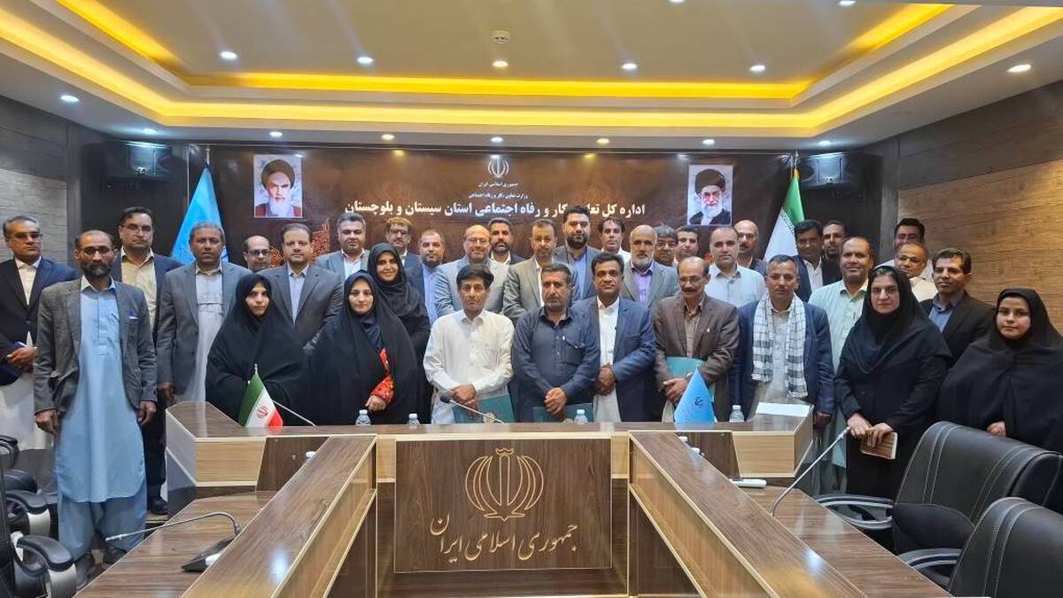 در پی عملکرد مطلوب و اقدامات مؤثر کارگزاران استان سیستان و بلوچستان، جمعی از مدیران ارشد صندوق از آنان تقدیر کردند.