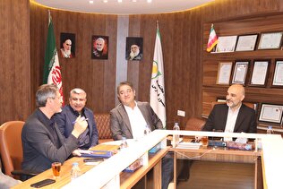 نشست راهبردی هلدینگ آتیه صبا با اداره کل فارس