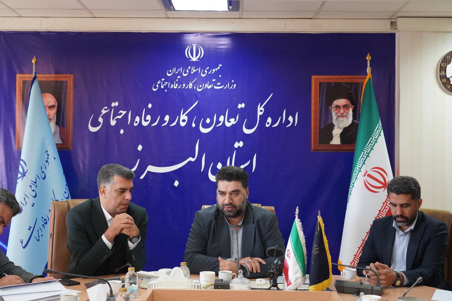 نشست کارگزاران استان البرز با حضور مدیران ستادی صندوق نشست کارگزاران استان البرز با حضور مدیران ستادی صندوق