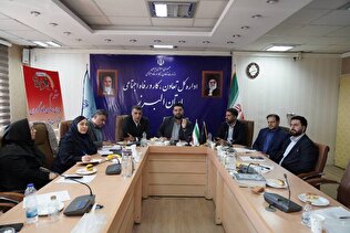 نشست کارگزاران با مدیران ستادی صندوق