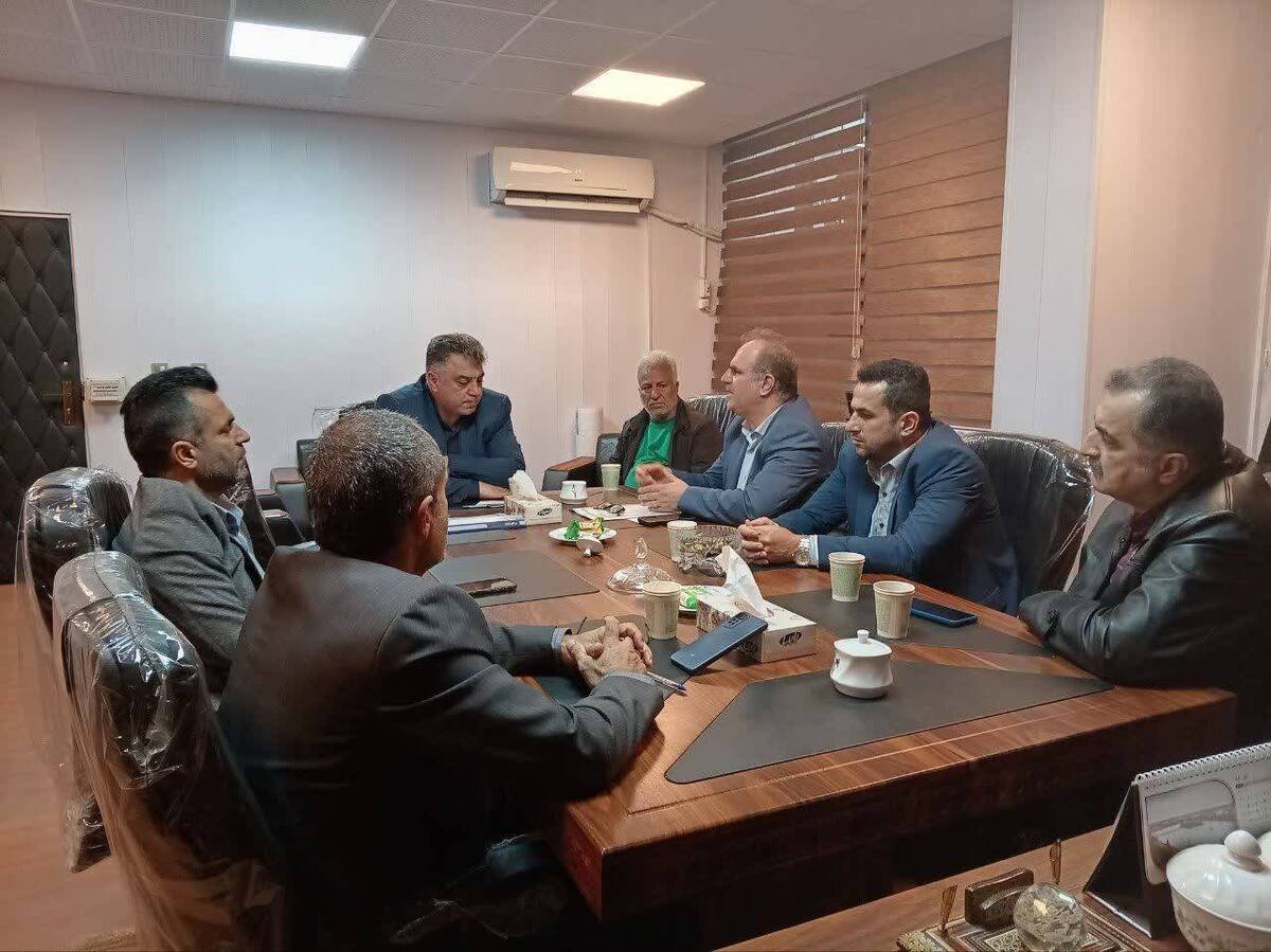 یزدان شعبانی، مدیر صندوق بیمه اجتماعی با کوروش خلیلی مدیرکل شیلات استان گیلان دیدار و گفت‌وگو کرد.