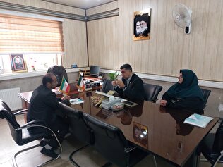 نشست مدیر صندوق استان البرز  با مدیر آموزش پرورش شهرستان طالقان