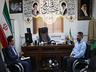 نشست مدیر صندوق استان قزوین با بخشدار خرمدشت با هدف توسعه خدمات بیمه‌ای