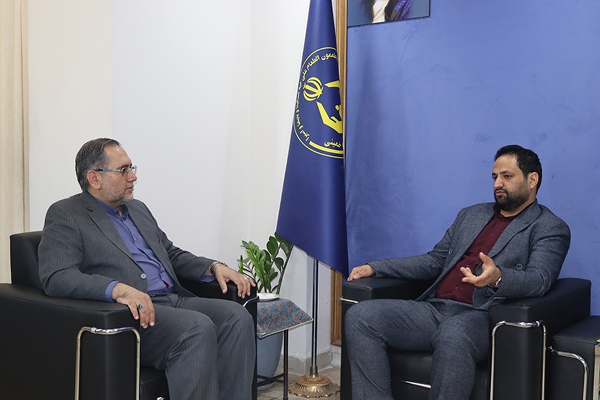 در نشست مدیر صندوق استان یزد با مدیرکل کمیته امداد امام خمینی (ره)استان، بر فراهم‌سازی شرایط عضویت مددجویان فاقد بیمه با حداقل هزینه و بهره‌مندی از مزایای مستمری و کمک دوبرابری دولت تأکید شد.