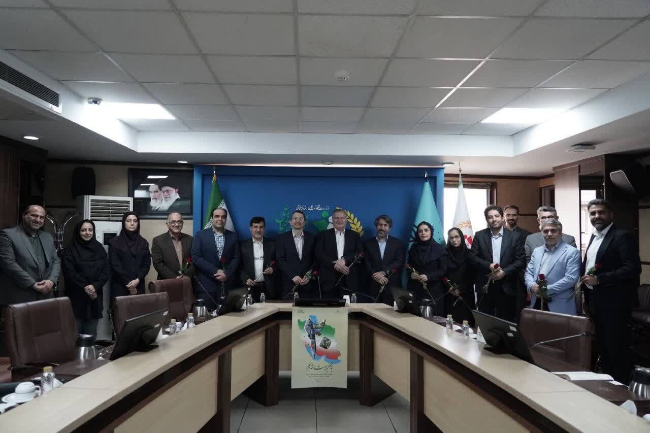 تشکیل جلسه شورای مدیران صندوق با حضور معاون توسعه مدیریت و منابع وزارت تعاون، کار و رفاه اجتماعی