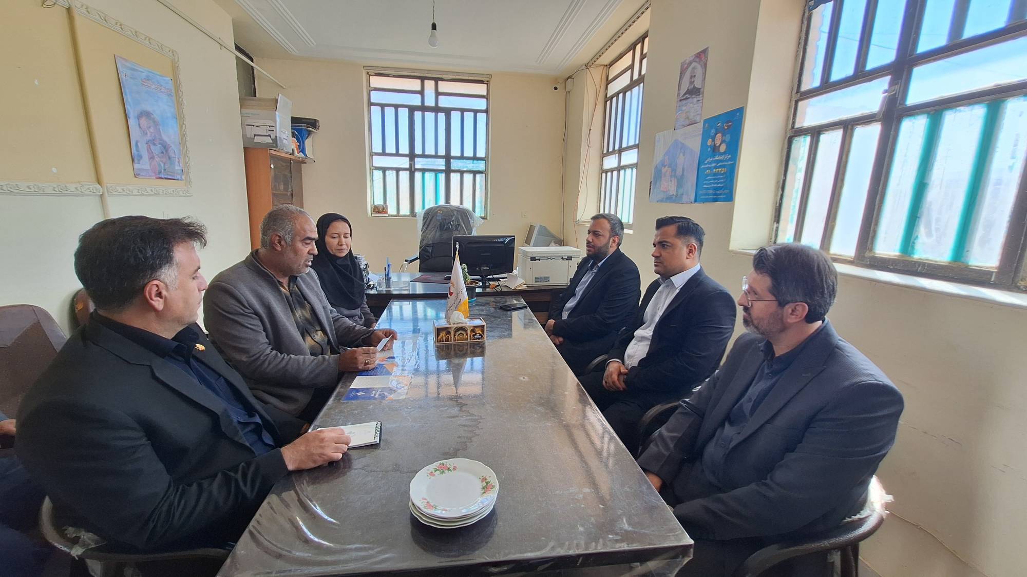 بازدید مشاور مدیرعامل و رئیس نظارت، بازرسی و سلامت اداری صندوق از دفاتر کارگزاری و اداره کل استان فارس