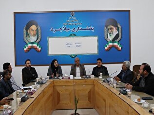 نشست سرپرست صندوق استان مرکزی با دهیاران منطقه میلاجرد