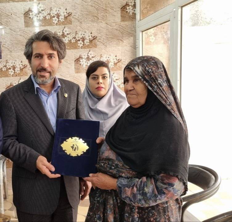 تأکید بر همافزایی نهادی و گسترش چتر حمایتی بیمه اجتماعی تأکید بر همافزایی نهادی و گسترش چتر حمایتی بیمه اجتماعی