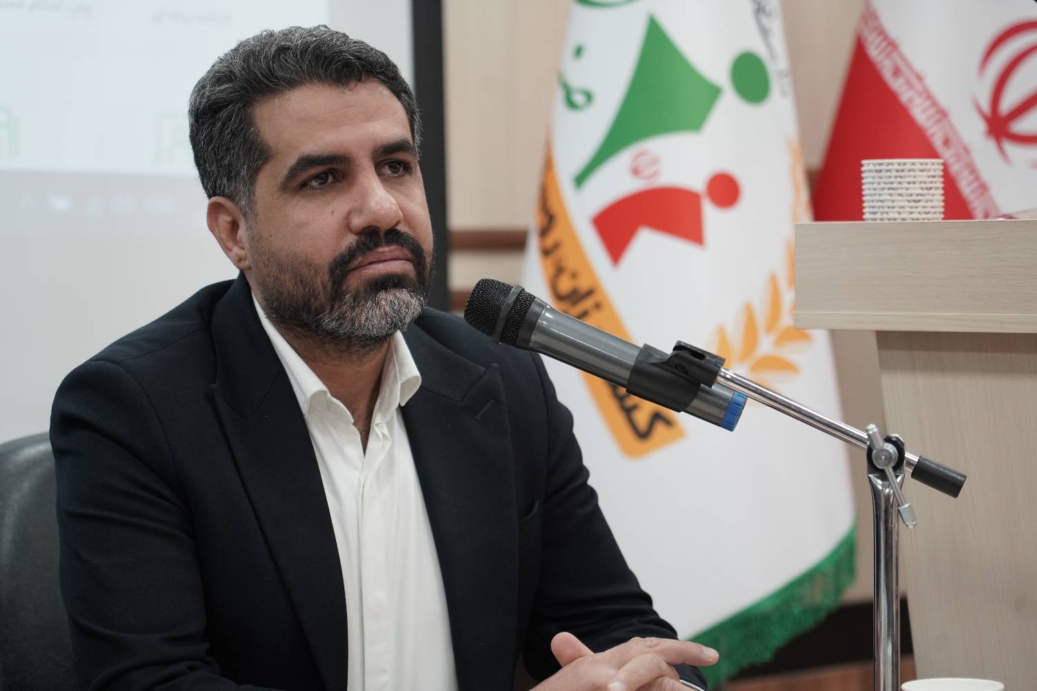 تأکید بر همافزایی، توسعه پوشش بیمهای و ارتقای کیفیت خدمات به جامعه هدف تأکید بر همافزایی، توسعه پوشش بیمهای و ارتقای کیفیت خدمات به جامعه هدف