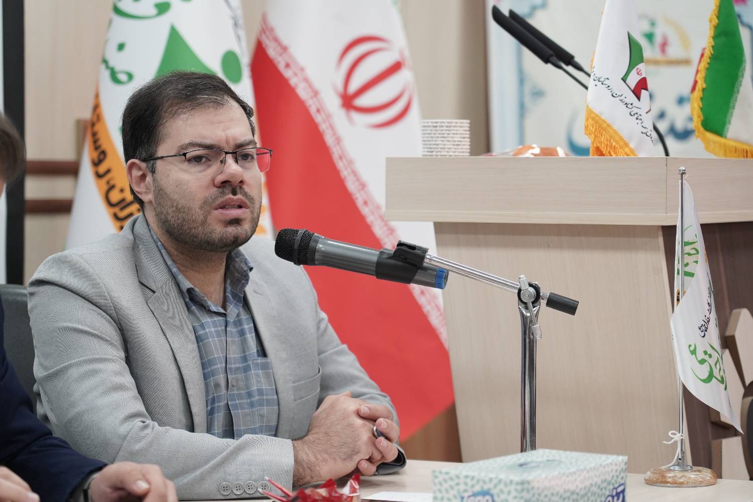 تأکید بر همافزایی، توسعه پوشش بیمهای و ارتقای کیفیت خدمات به جامعه هدف تأکید بر همافزایی، توسعه پوشش بیمهای و ارتقای کیفیت خدمات به جامعه هدف